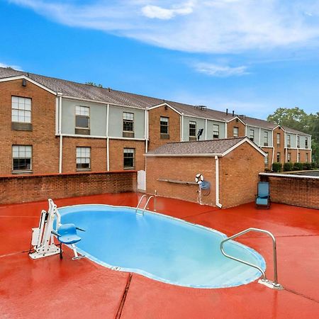 Quality Inn Корнелія Екстер'єр фото