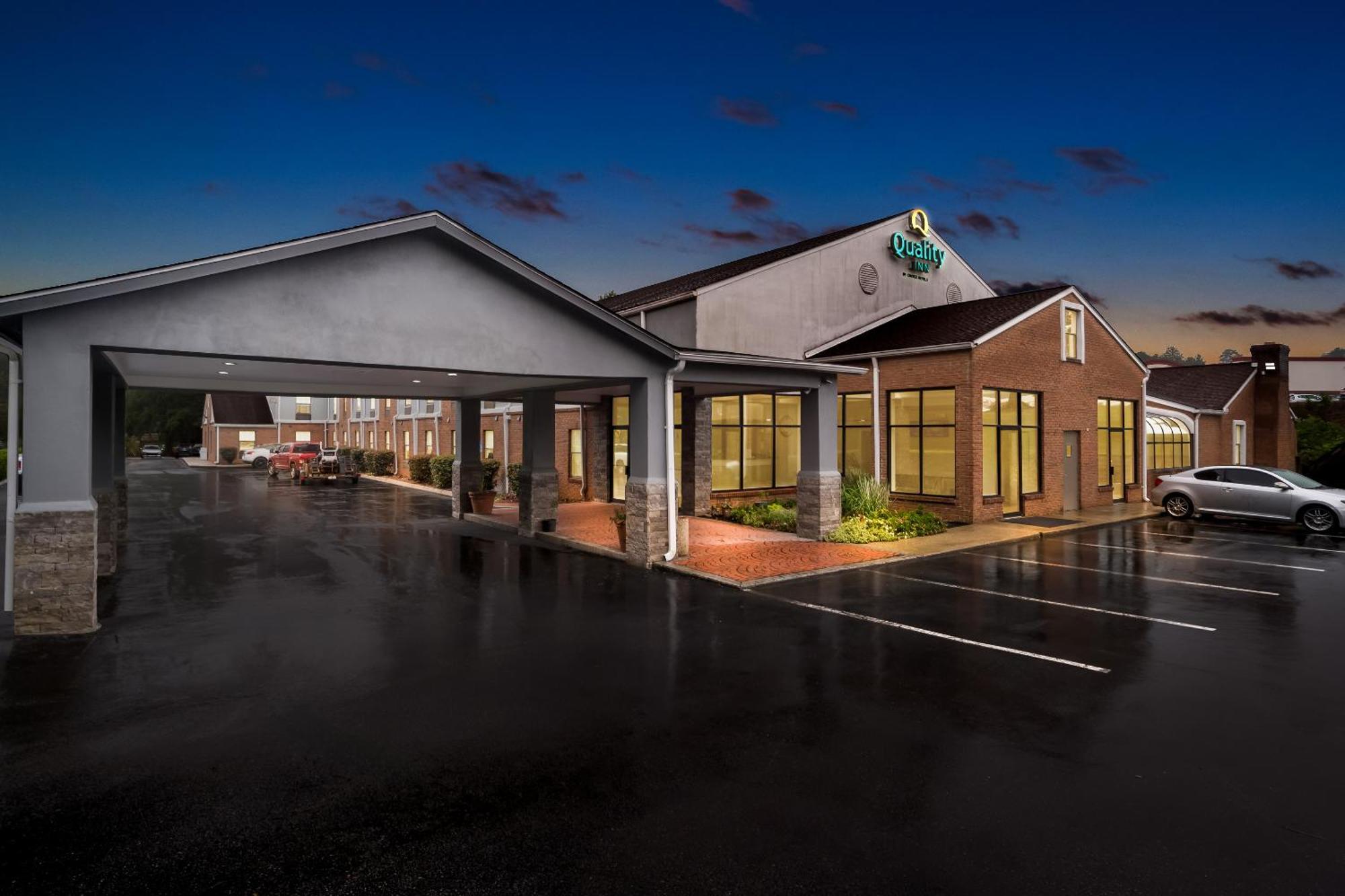 Quality Inn Корнелія Екстер'єр фото