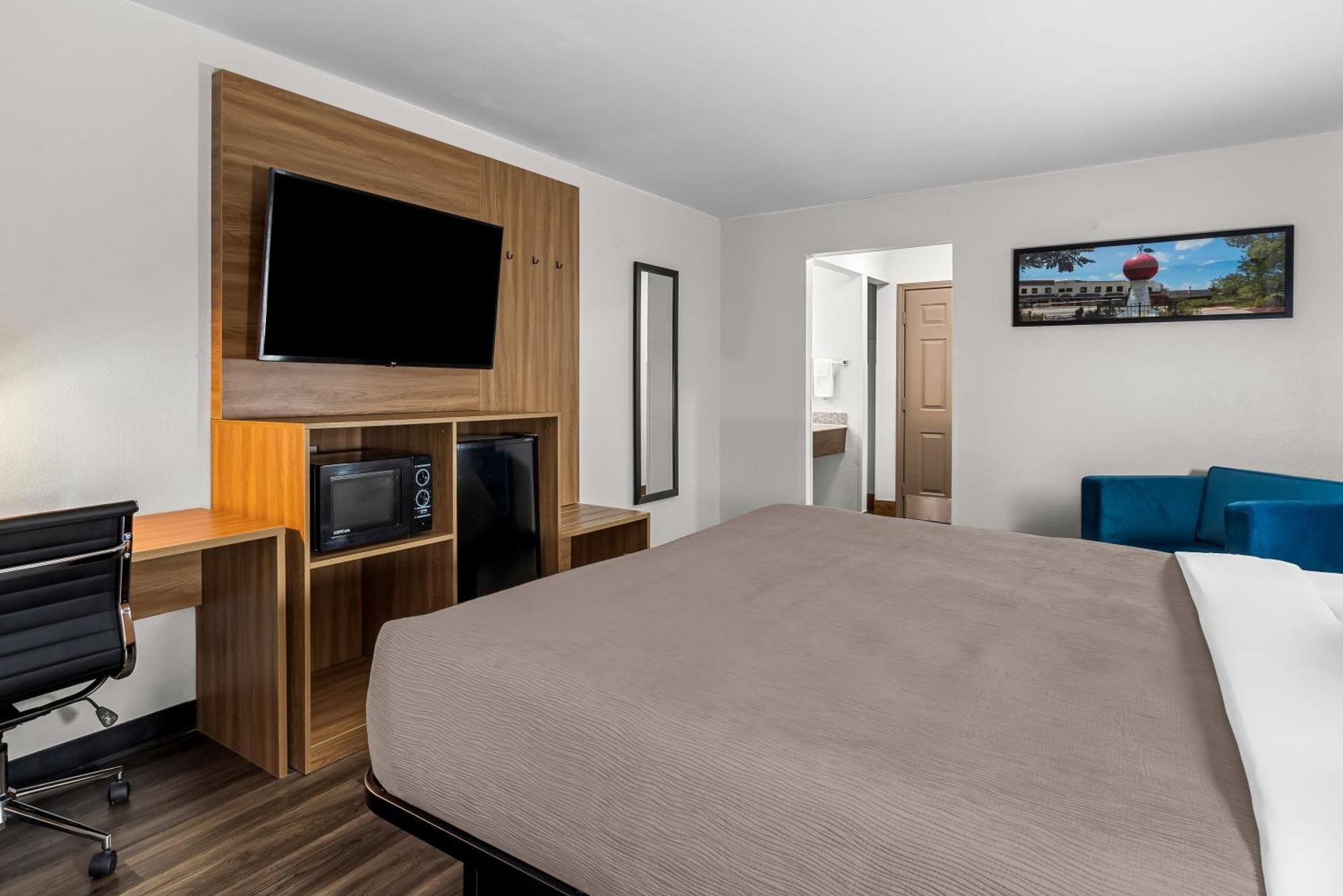 Quality Inn Корнелія Екстер'єр фото