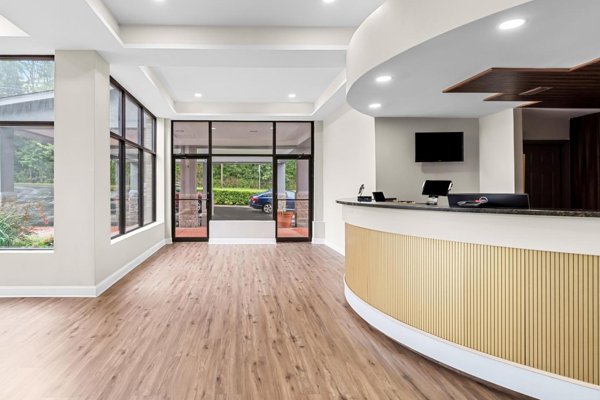 Quality Inn Корнелія Екстер'єр фото