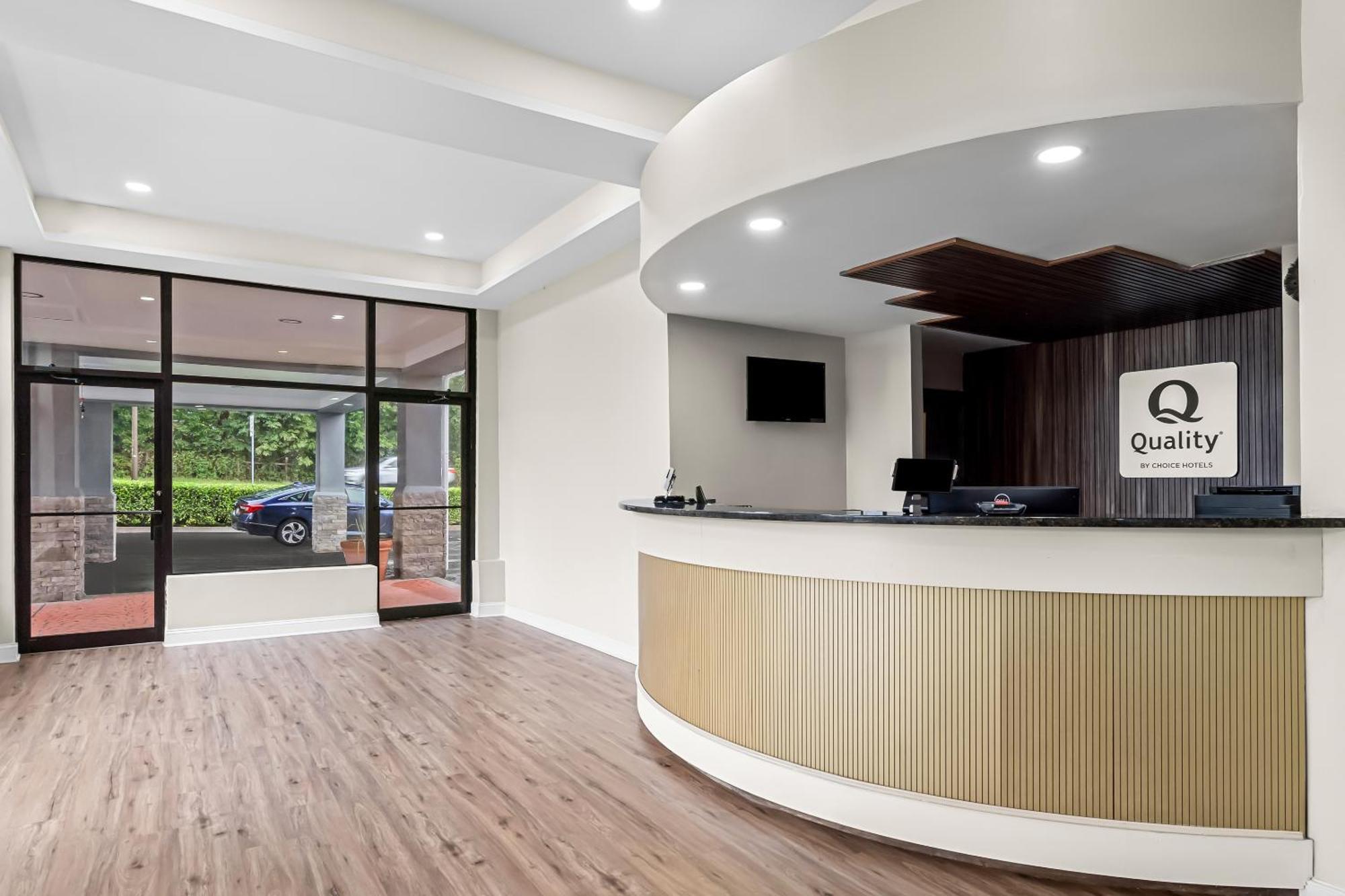 Quality Inn Корнелія Екстер'єр фото